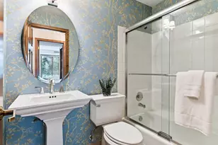 7250 Lewis Ridge Pkwy, Edina, MN 55439 - Photo 20