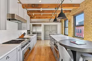 406 Wacouta St, Saint Paul, MN 55101 - Photo 1