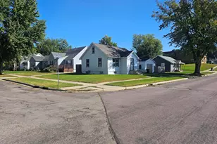 603 Webster St, Fairmont, MN 56031 - Photo 2