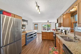 500 County Road B2 W, Roseville, MN 55113 - Photo 16