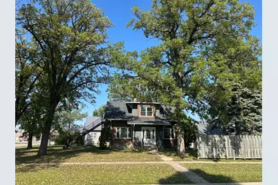 117 Zeh Street W, Thief River Falls, MN 56701 - Photo 22