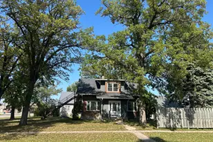 117 Zeh Street W, Thief River Falls, MN 56701 - Photo 22