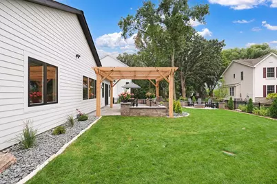 4951 Parkside Circle, Eagan, MN 55123 - Photo 6