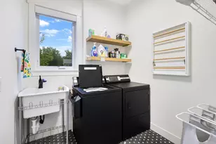 4951 Parkside Cir, Eagan, MN 55123 - Photo 18