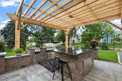 4951 Parkside Circle, Eagan, MN 55123 - Photo 10