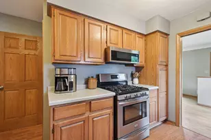 2112 Minnehaha Ave E, Saint Paul, MN 55119 - Photo 8