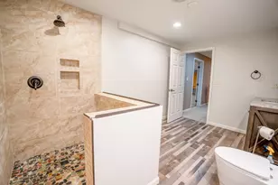 308 Country Club Dr NE, Willmar, MN 56201 - Photo 42