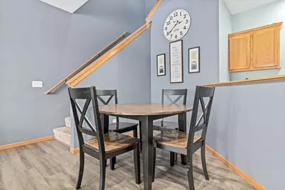 422 Hickory Lane N, Oakdale, MN 55128 - Photo 6