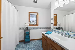 55 Interlachen Dr, Tonka Bay, MN 55331 - Photo 32