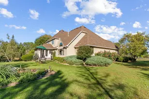 406 7th St NW, Hinckley, MN 55037 - Photo 8