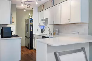 1266 Deercliff Ln, Eagan, MN 55123 - Photo 10