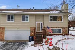 1266 Deercliff Ln, Eagan, MN 55123 - Photo 2