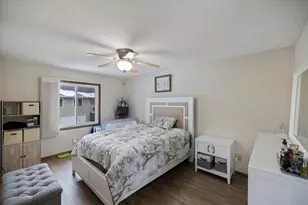 1266 Deercliff Ln, Eagan, MN 55123 - Photo 22