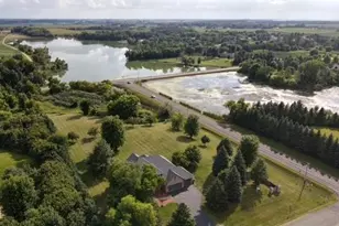 265 Mallard Dr, Shakopee, MN 55379 - Photo 40