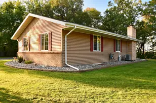 1124 River Dr NE, Red Lake Falls, MN 56750 - Photo 4