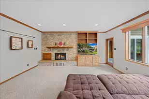 553 Omaha Rd, Hudson, WI 54016 - Photo 8