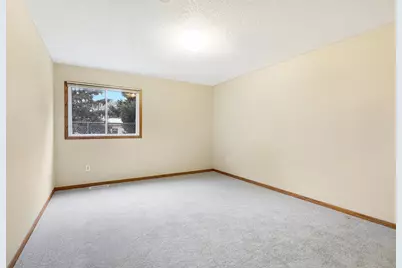 2075 13th Avenue W, Shakopee, MN 55379 - Photo 28