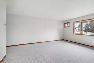 2075 13th Avenue W, Shakopee, MN 55379 - Photo 10