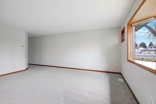 2075 13th Ave W, Shakopee, MN 55379 - Photo 12