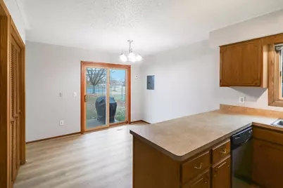 2075 13th Avenue W, Shakopee, MN 55379 - Photo 16