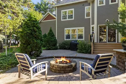 941 Pineridge Court, Mahtomedi, MN 55115 - Photo 4