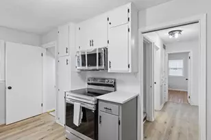 210 N Renville St, Winthrop, MN 55396 - Photo 8