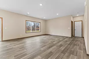 2557 County Rd I, Mounds View, MN 55112 - Photo 20