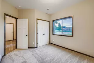 2557 County Rd I, Mounds View, MN 55112 - Photo 20