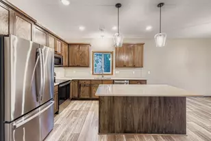 2557 County Rd I, Mounds View, MN 55112 - Photo 10