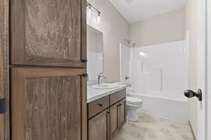 2557 County Rd I, Mounds View, MN 55112 - Photo 24