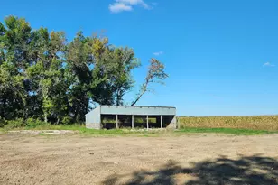 68540 300th St, Hartland, MN 56042 - Photo 12