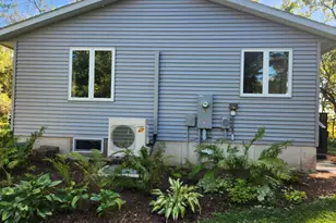 68540 300th St, Hartland, MN 56042 - Photo 6