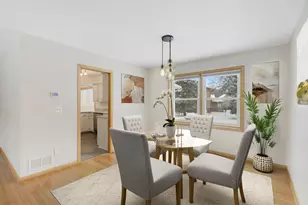 5245 Oxford St N, Shoreview, MN 55126 - Photo 8