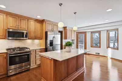 12520 Pinehurst Drive, Burnsville, MN 55337 - Photo 4