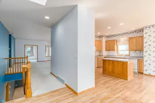 318 44th Ave S, Moorhead, MN 56560 - Photo 4