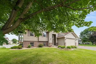 367 Garden Dr, Delano, MN 55328 - Photo 1