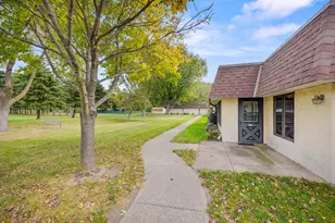 250 Freemont Ave SE, Hutchinson, MN 55350 - Photo 14