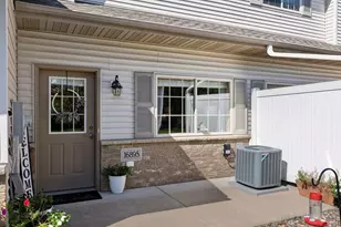 16895 Embers Ave, Farmington, MN 55024 - Photo 2