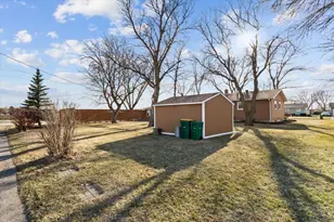 738 6th St S, Breckenridge, MN 56520 - Photo 10