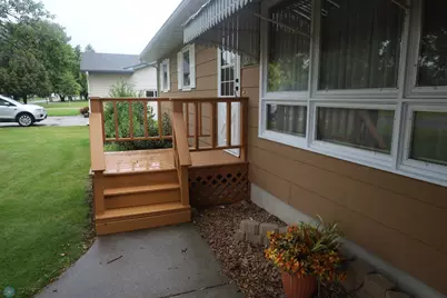 738 6th Street S, Breckenridge, MN 56520 - Photo 2