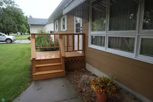 738 6th St S, Breckenridge, MN 56520 - Photo 2