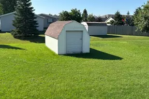 1114 Greenwood St E, Thief River Falls, MN 56701 - Photo 20