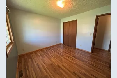 1114 Greenwood Street E, Thief River Falls, MN 56701 - Photo 14