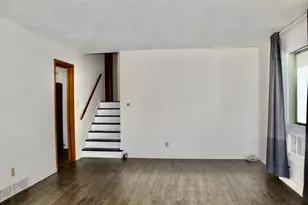 756 Rose Ave E, Saint Paul, MN 55106 - Photo 2