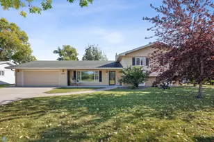 3150 Rivershore Dr, Moorhead, MN 56560 - Photo 1