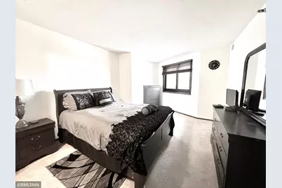 26 10th Street W #1807, Saint Paul, MN 55102 - Photo 16