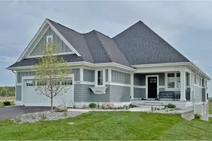 9085 Mills Ln, Chanhassen, MN 55317 - Photo 2