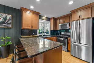 1805 Archer Ln N, Plymouth, MN 55447 - Photo 30