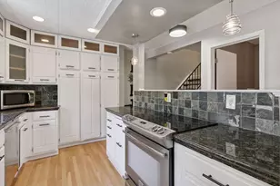 79 Walden St, Burnsville, MN 55337 - Photo 12