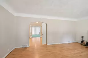 272 Butler Ave E, West Saint Paul, MN 55118 - Photo 8